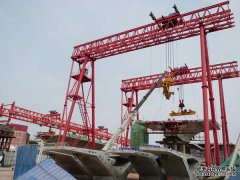 轨道式龙门吊在复杂地形的作业范围影响