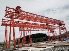 电动门式起重机的智能化