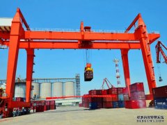 江西厂家提高集装箱龙门吊司机的操作水平